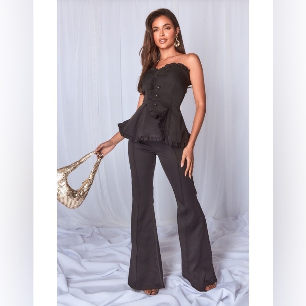PrettyLittleThing Black Woven Frill Peplum Flared Jumpsuit Size 2 Nwt